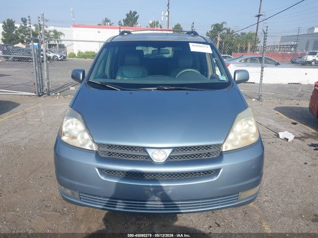 Toyota Sienna Xle