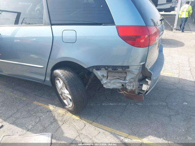 Toyota Sienna Xle