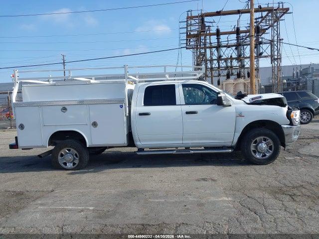 Ram 3500 Tradesman  4x4 8' Box