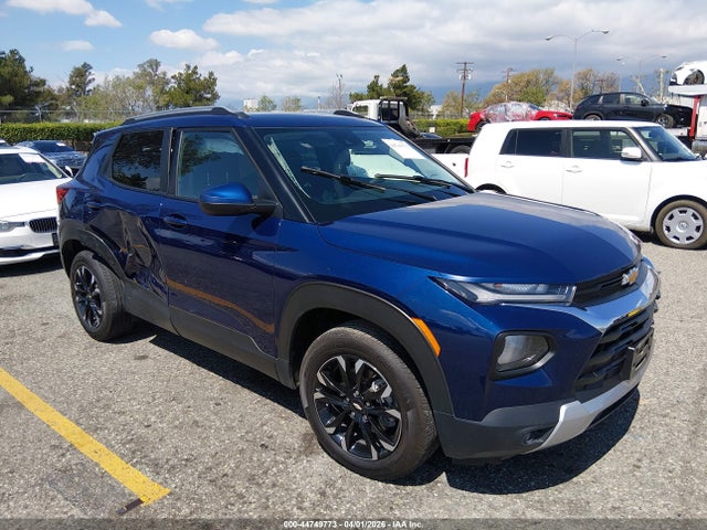 Salvage Chevrolet Trailblazer Image