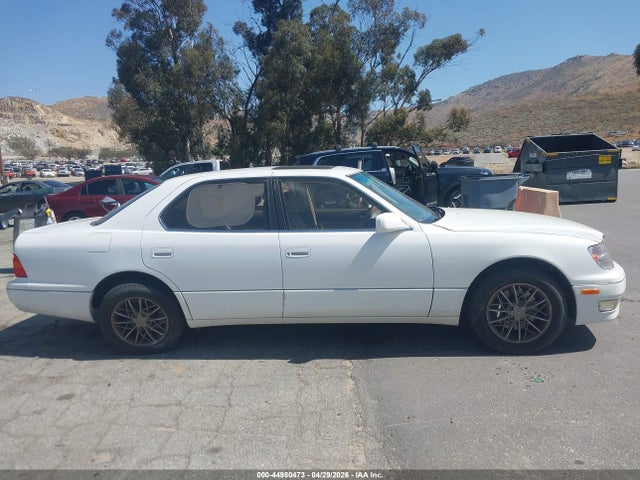 Lexus LS