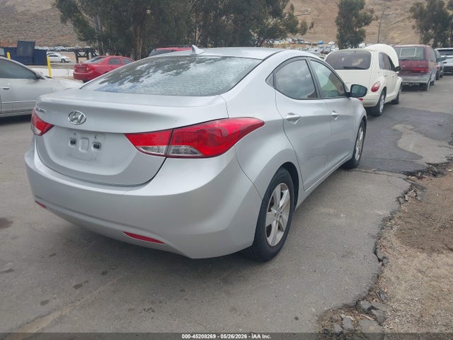 Hyundai ELANTRA Gls