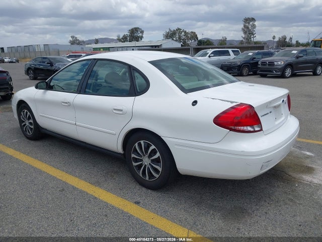 Ford Taurus Se