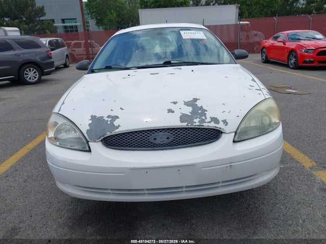 Ford Taurus Se