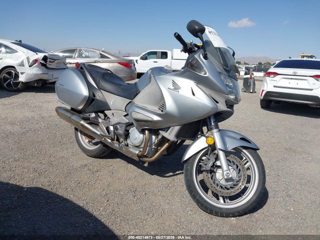 Salvage Honda Nt700 Image