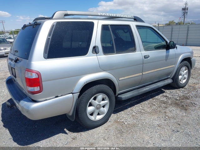 Nissan Pathfinder Se