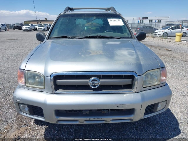 Nissan Pathfinder Se