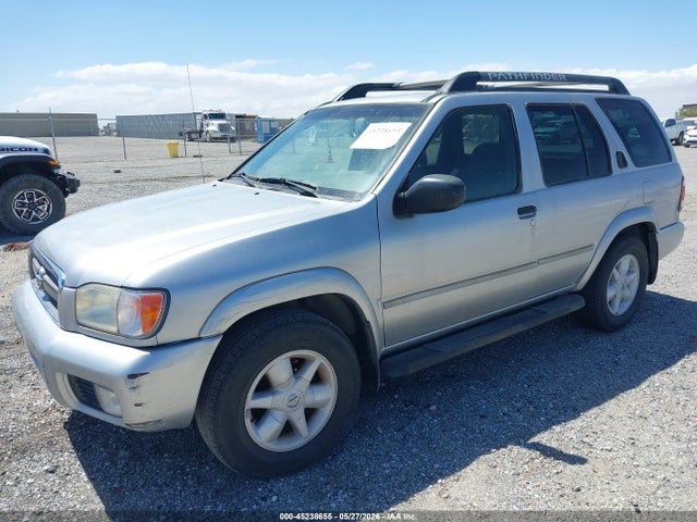 Nissan Pathfinder Se