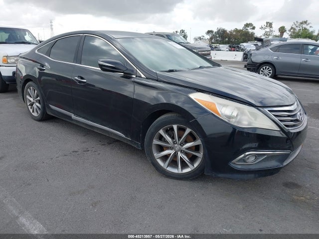 Salvage Hyundai Azera Image