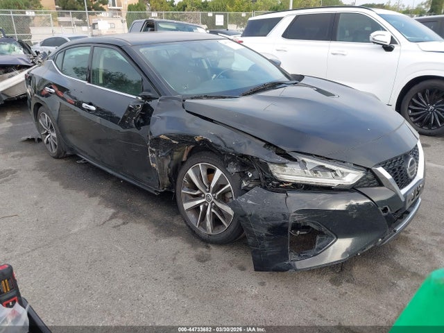 Salvage Nissan Maxima Image