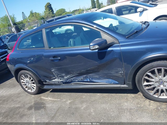 Volvo C30 T5