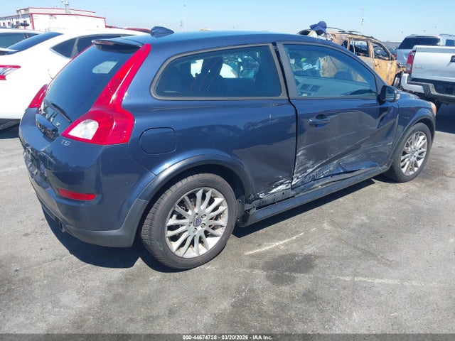 Volvo C30 T5