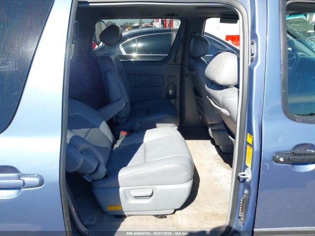Toyota Sienna Xle