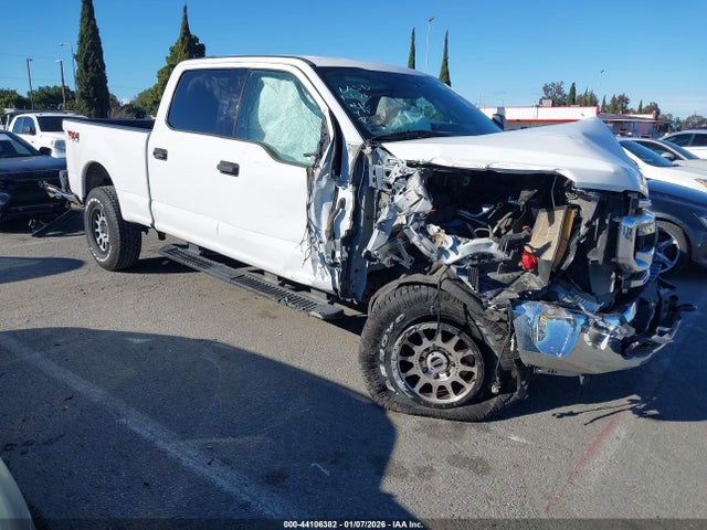 Salvage Ford F-250 Image
