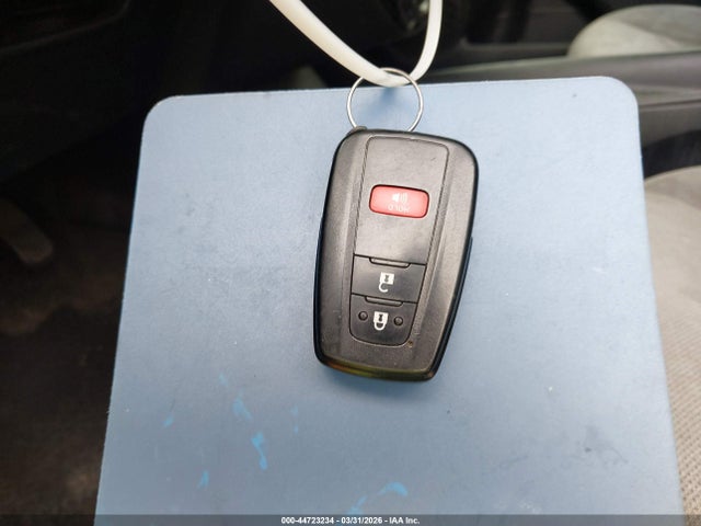 Toyota Prius L Eco
