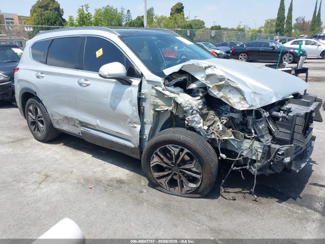 Salvage Hyundai SANTA FE Image