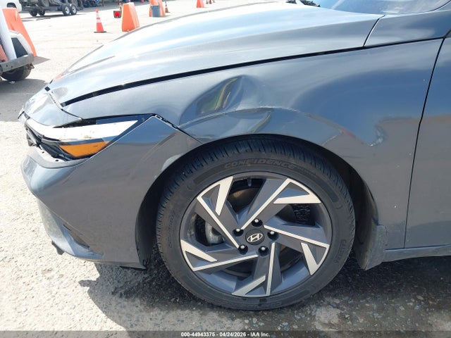 Hyundai ELANTRA Sel Sport