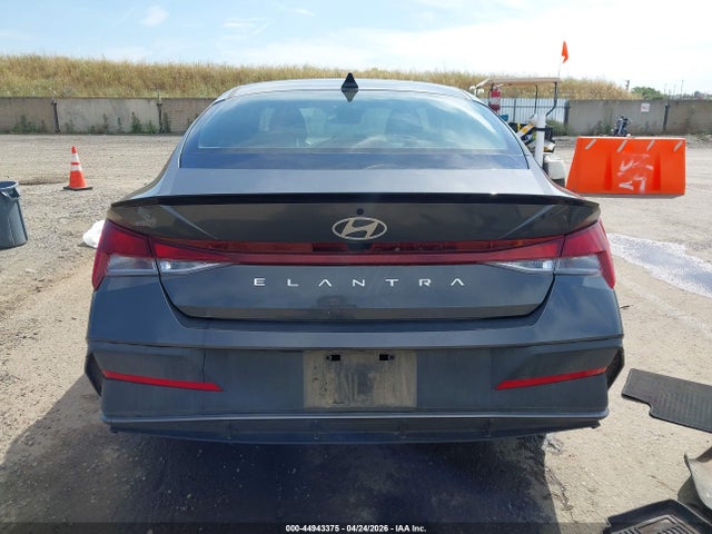 Hyundai ELANTRA Sel Sport