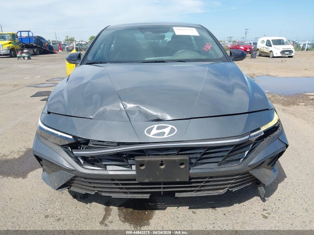 Hyundai ELANTRA Sel Sport