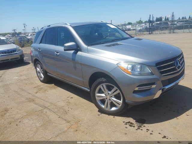 Salvage Mercedes-Benz M-Class Image