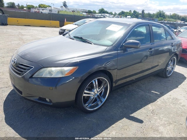 Toyota Camry Xle V6