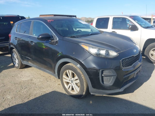Salvage Kia Sportage Image