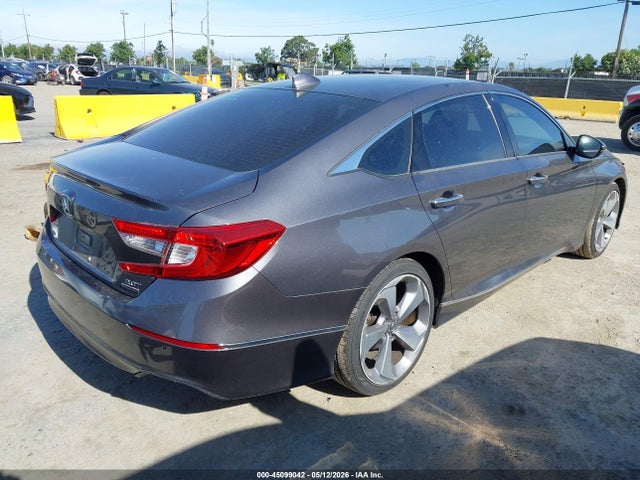 Honda Accord Touring 2.0t