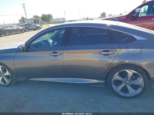 Honda Accord Touring 2.0t