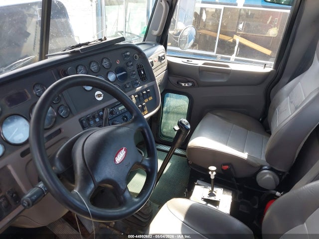 Peterbilt 388
