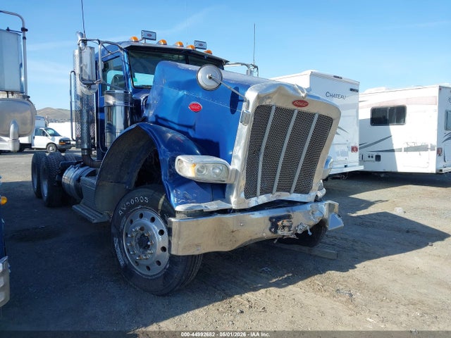 Salvage Peterbilt 388 Image