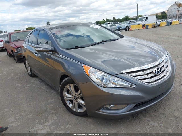 Salvage Hyundai SONATA Image
