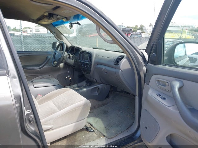 Toyota Tundra Sr5 V8