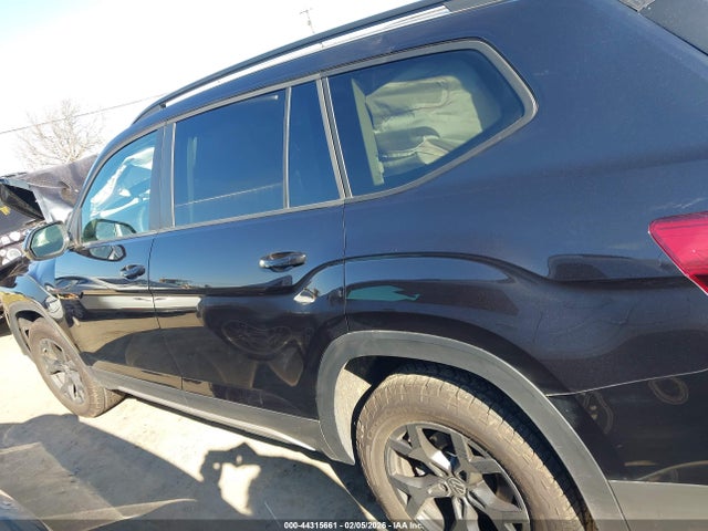 Volkswagen Atlas 2.0t Peak Edition Sel