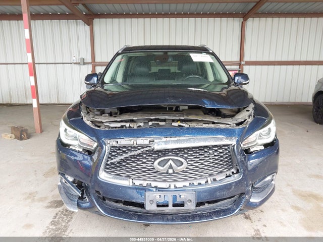INFINITI Qx Luxe