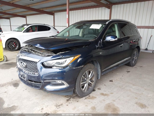 INFINITI Qx Luxe