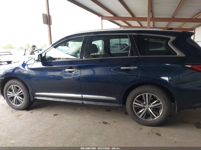 INFINITI Qx Luxe