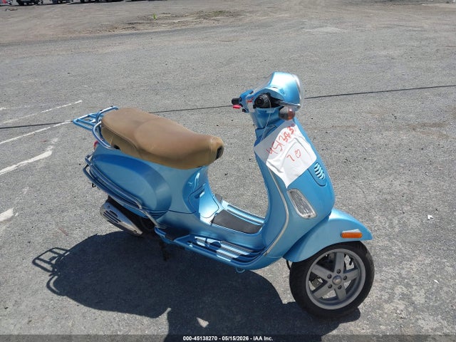 Salvage Vespa Lx Image