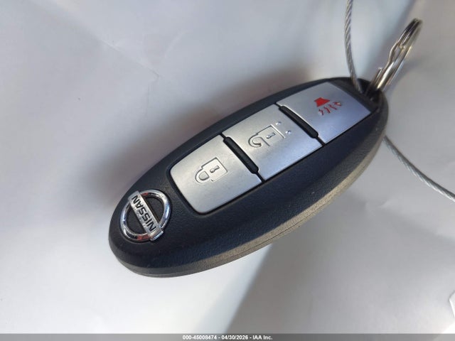 Nissan Pathfinder S