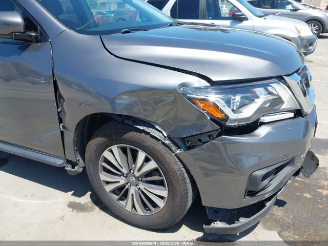 Nissan Pathfinder S