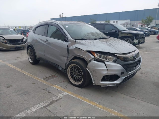 Salvage Honda HR-V Image