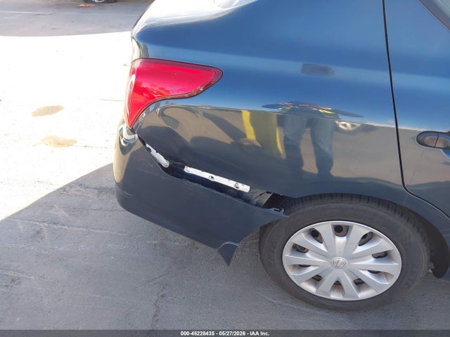 Nissan Versa 1.6 S