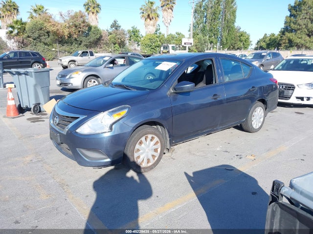 Nissan Versa 1.6 S