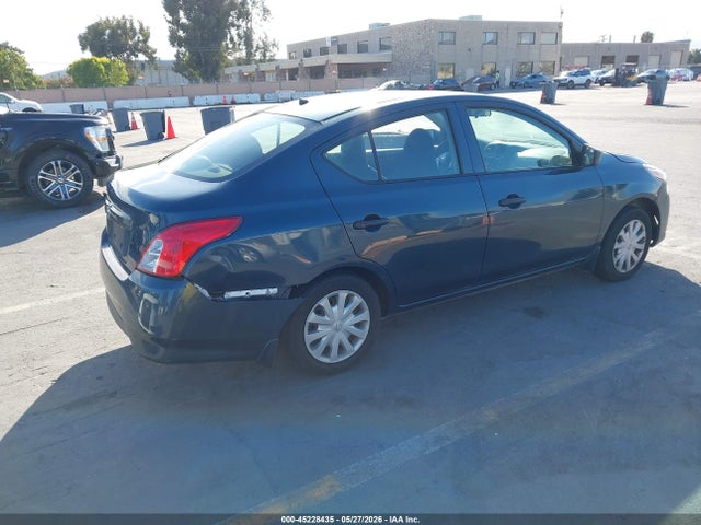 Nissan Versa 1.6 S