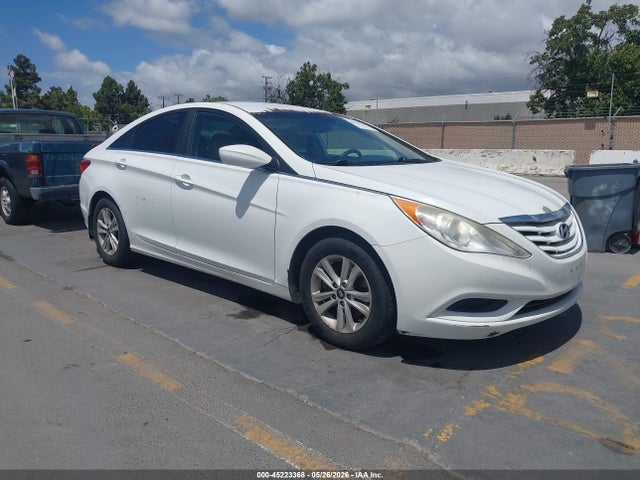 Salvage Hyundai SONATA Image