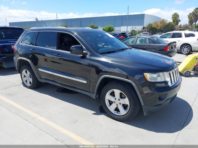 Salvage Jeep Grand Cherokee Image