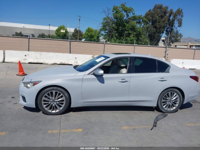 INFINITI Q50 3.0t Luxe
