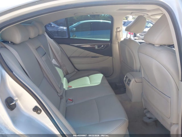 INFINITI Q50 3.0t Luxe