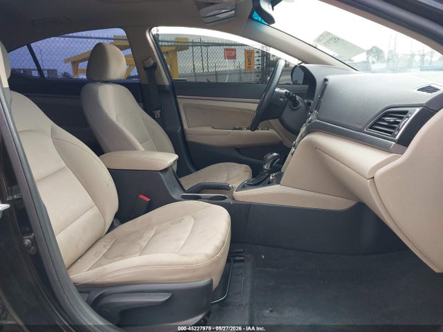 Hyundai ELANTRA Value Edition