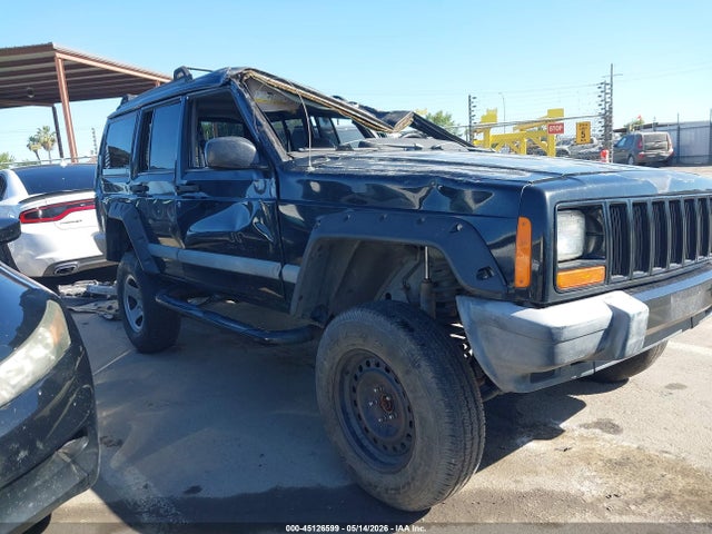 Salvage Jeep Cherokee Image