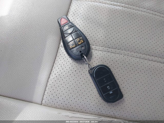 Chrysler Town & Country Touring